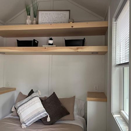 The Tiny Getaway Home エリザベスタウン エクステリア 写真